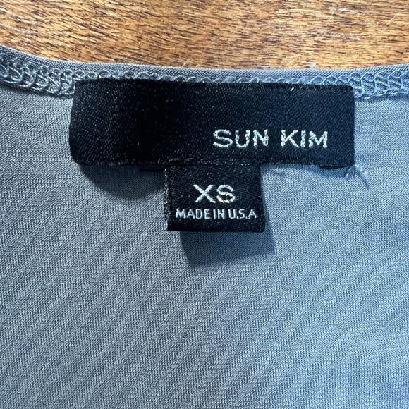 Sun Kim Tunic Top Womens XS Gray Asymmetrical 3/4 Sleeve Oversized Stretch Relax - Picture 9 of 10
